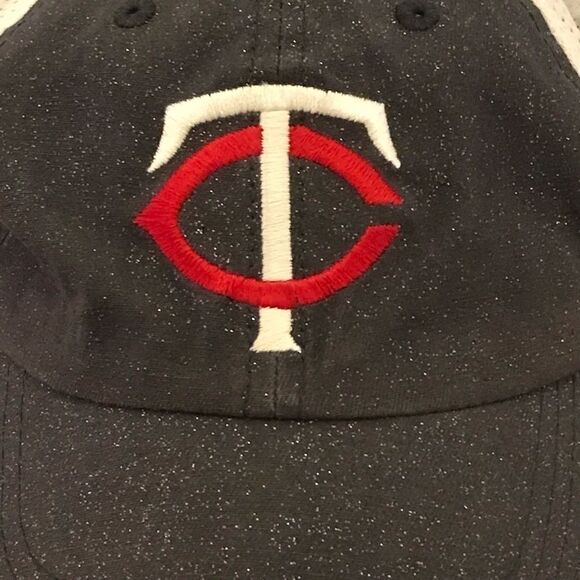 Women's Fan Favorite MLB Minnesota Twins Sparkly Baseball Hat - Picture 14 of 14